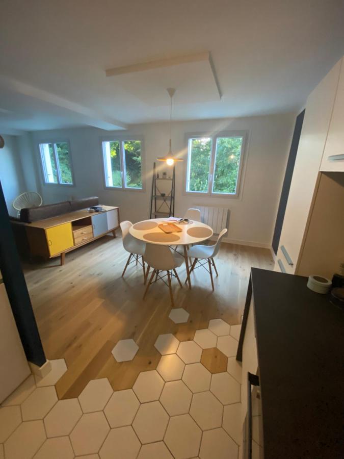 Appartement Meuble แก็งแปร์ ภายนอก รูปภาพ